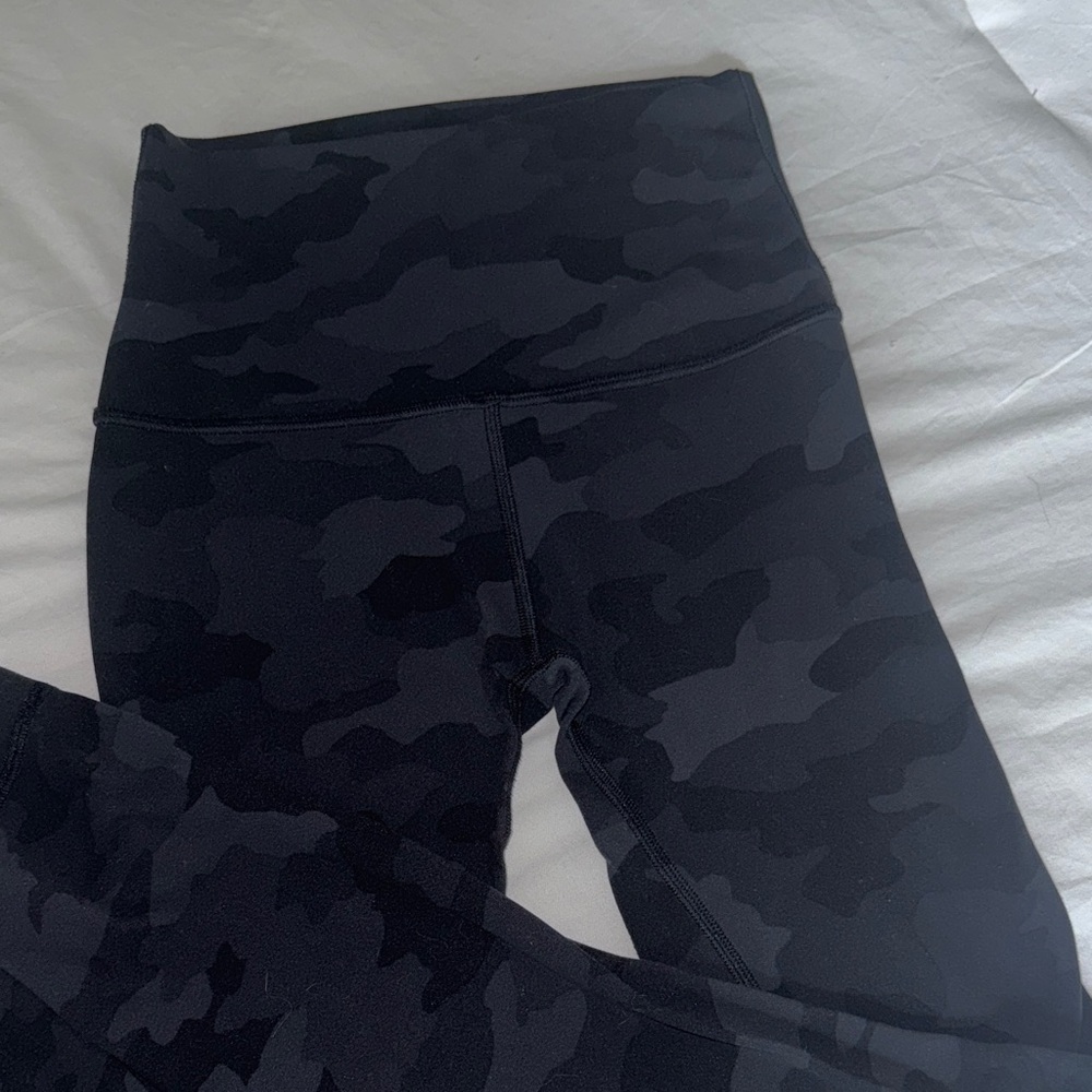 Lululemon Camo Align Leggings 25”